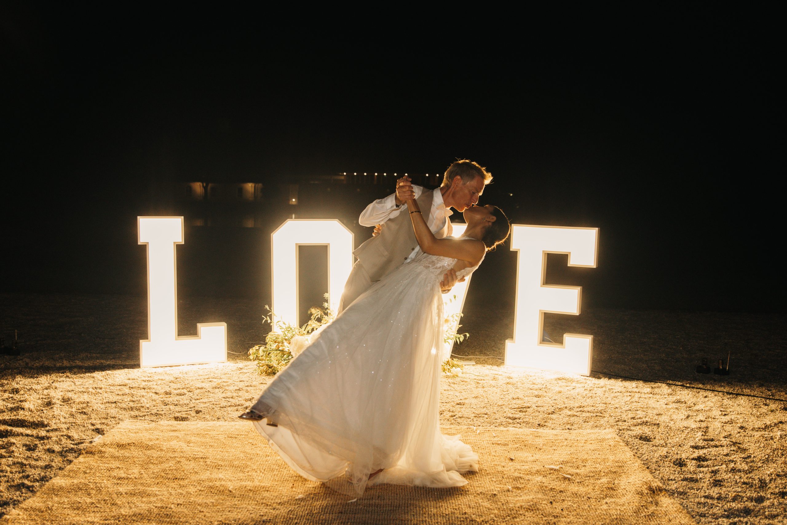 LOVE - Lettres lumineuses Image Lettres lumineuses - Mariage
